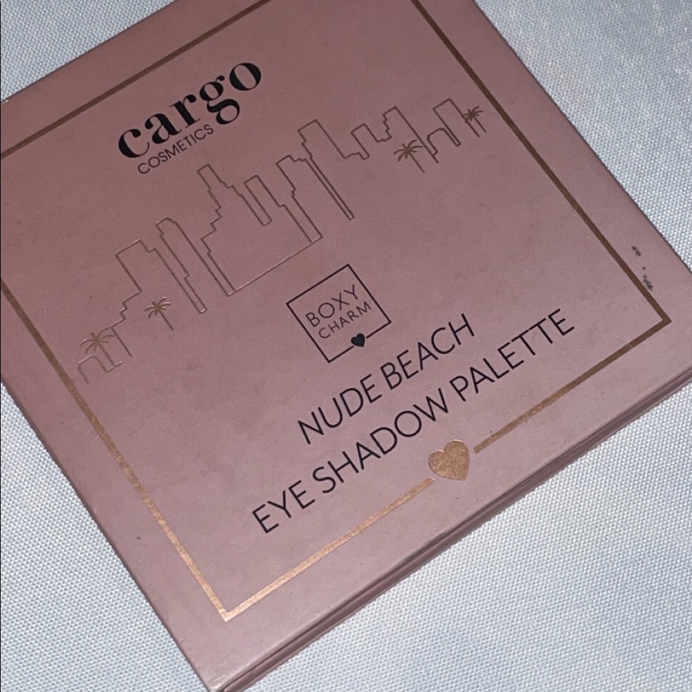 brand new NUDE eyeshadow palette